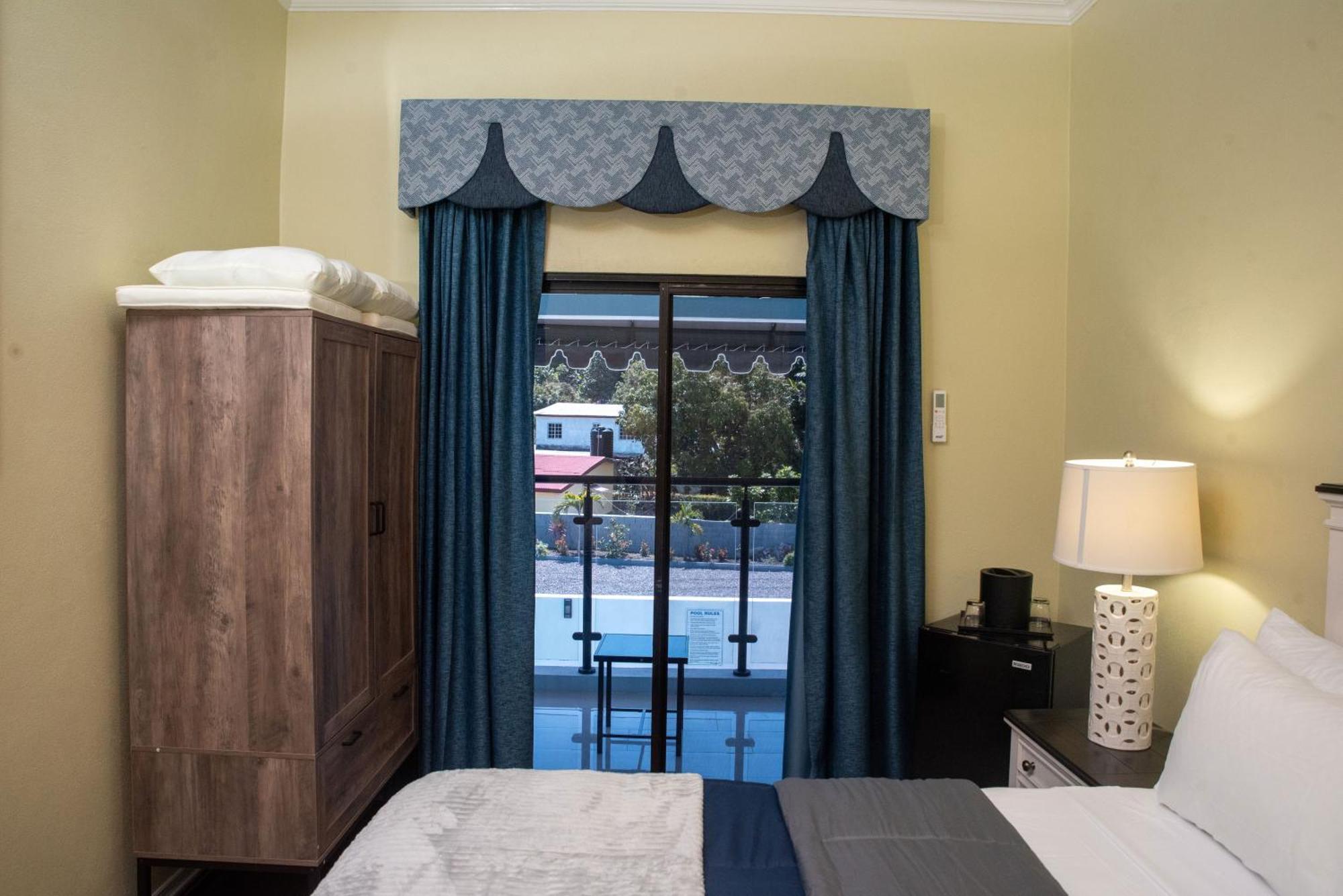 Sky'S Villa Resort Buff Bay Екстер'єр фото